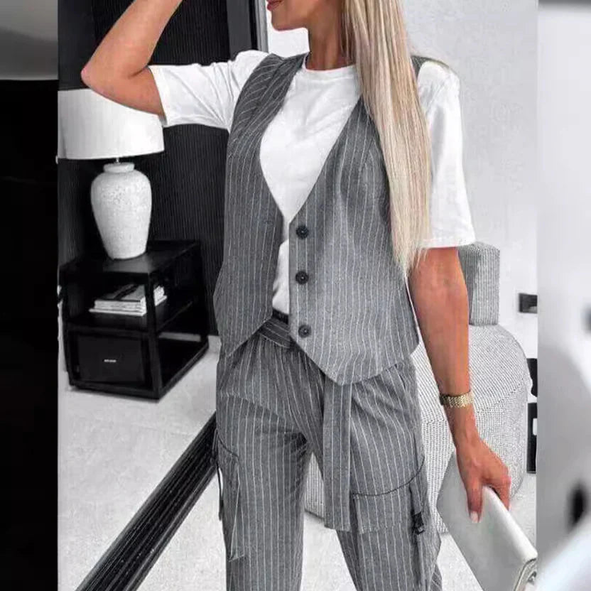 Dolores - Tailored cardigan and wide trousers set for women