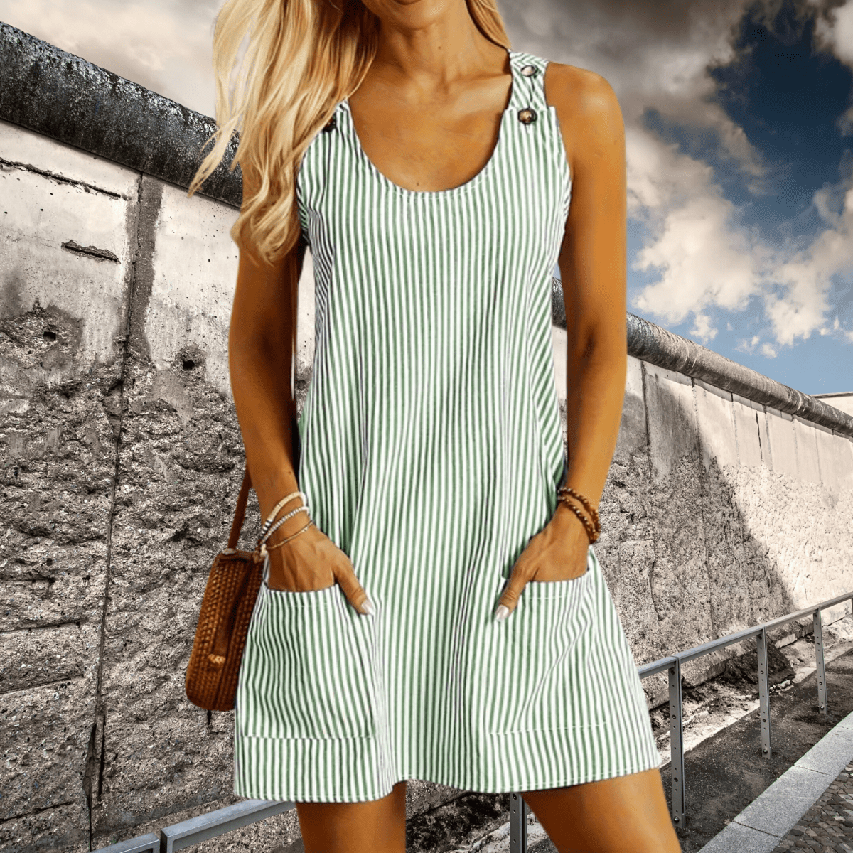 Chic Striped Women's Beach Dress - Perfect for Summer Outings
