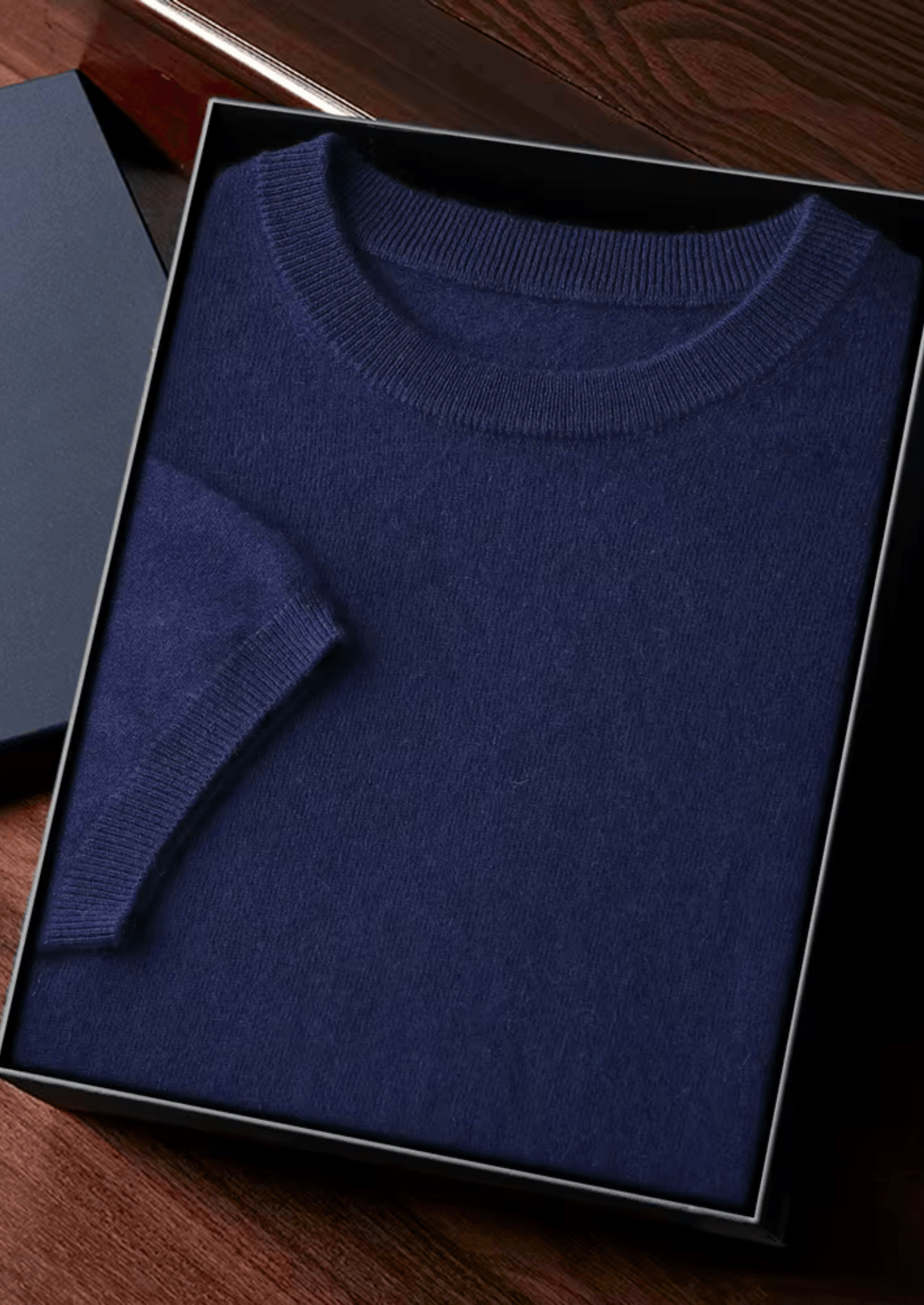 Luxury Cashmere Classic Crewneck T-Shirt for Ultimate Comfort