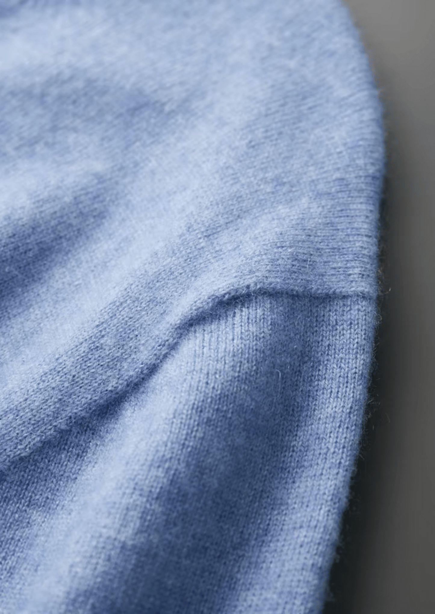 Luxury Cashmere Classic Crewneck T-Shirt for Ultimate Comfort