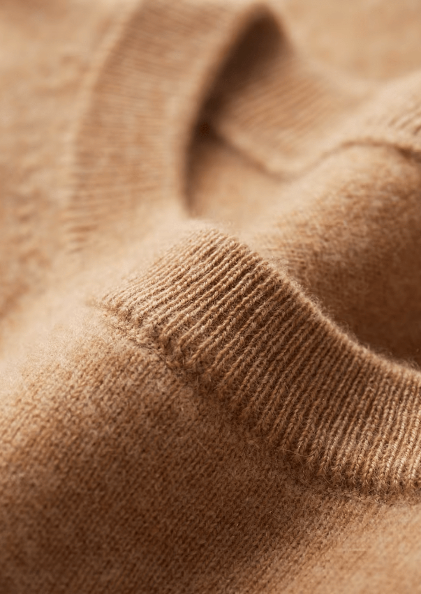 Luxury Cashmere Classic Crewneck T-Shirt for Ultimate Comfort