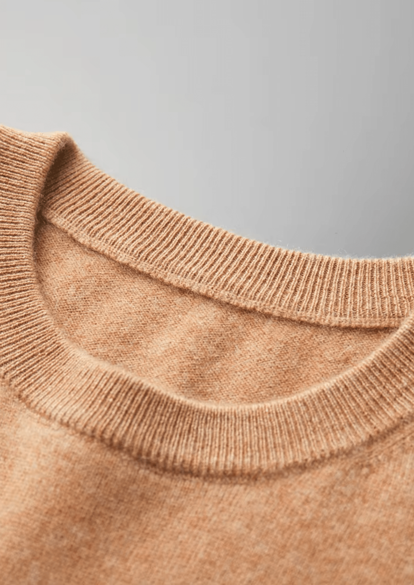 Luxury Cashmere Classic Crewneck T-Shirt for Ultimate Comfort