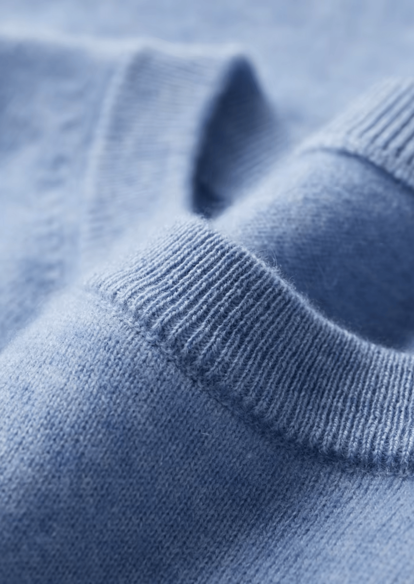 Luxury Cashmere Classic Crewneck T-Shirt for Ultimate Comfort