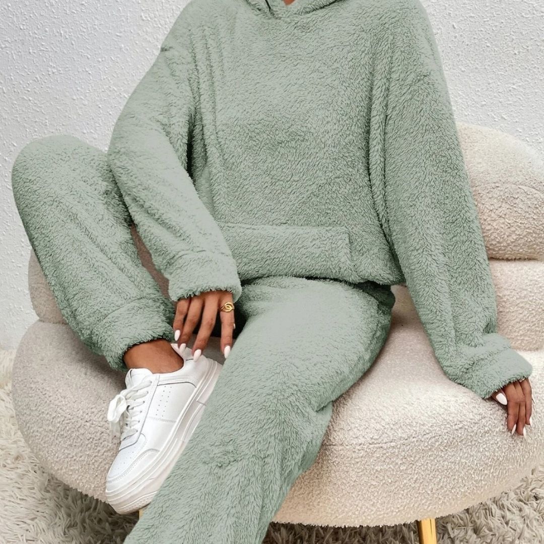 Cozy Women's Fleece Loungewear Set | Warm Winter Tracksuit for Home and Leisure