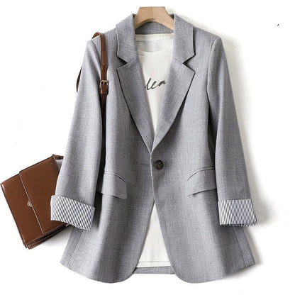 Elegant Blazer for Women - Chic and Sophisticated Suit Jacket