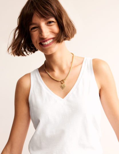 Women's White V-Neck Slub Knit Vest - Casual Summer Top