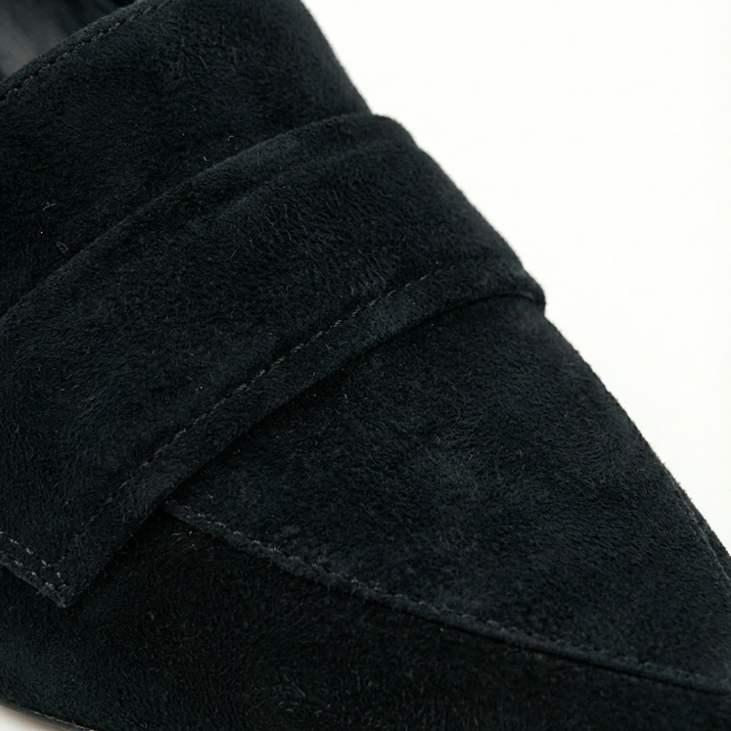 Women's Vintage Velvet Pointed Toe Slip-On Kitten Heels - Elegant High Heels for Chic Style