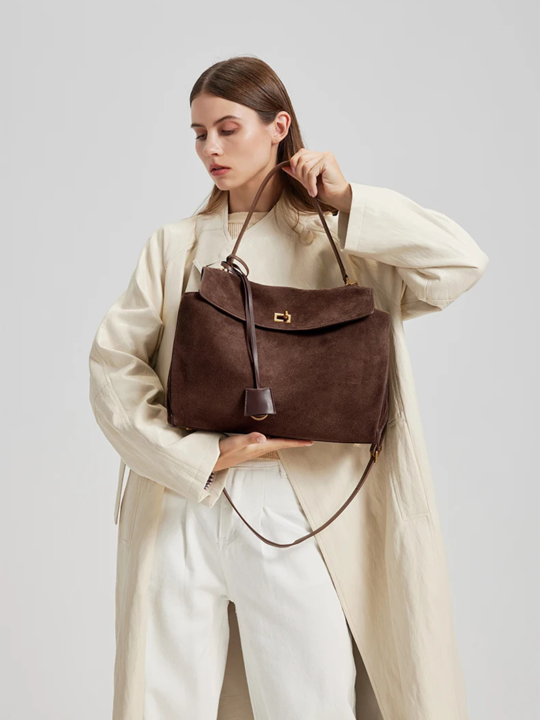 Spacious Work Handbag - Stylish and Functional Tote for Professionals