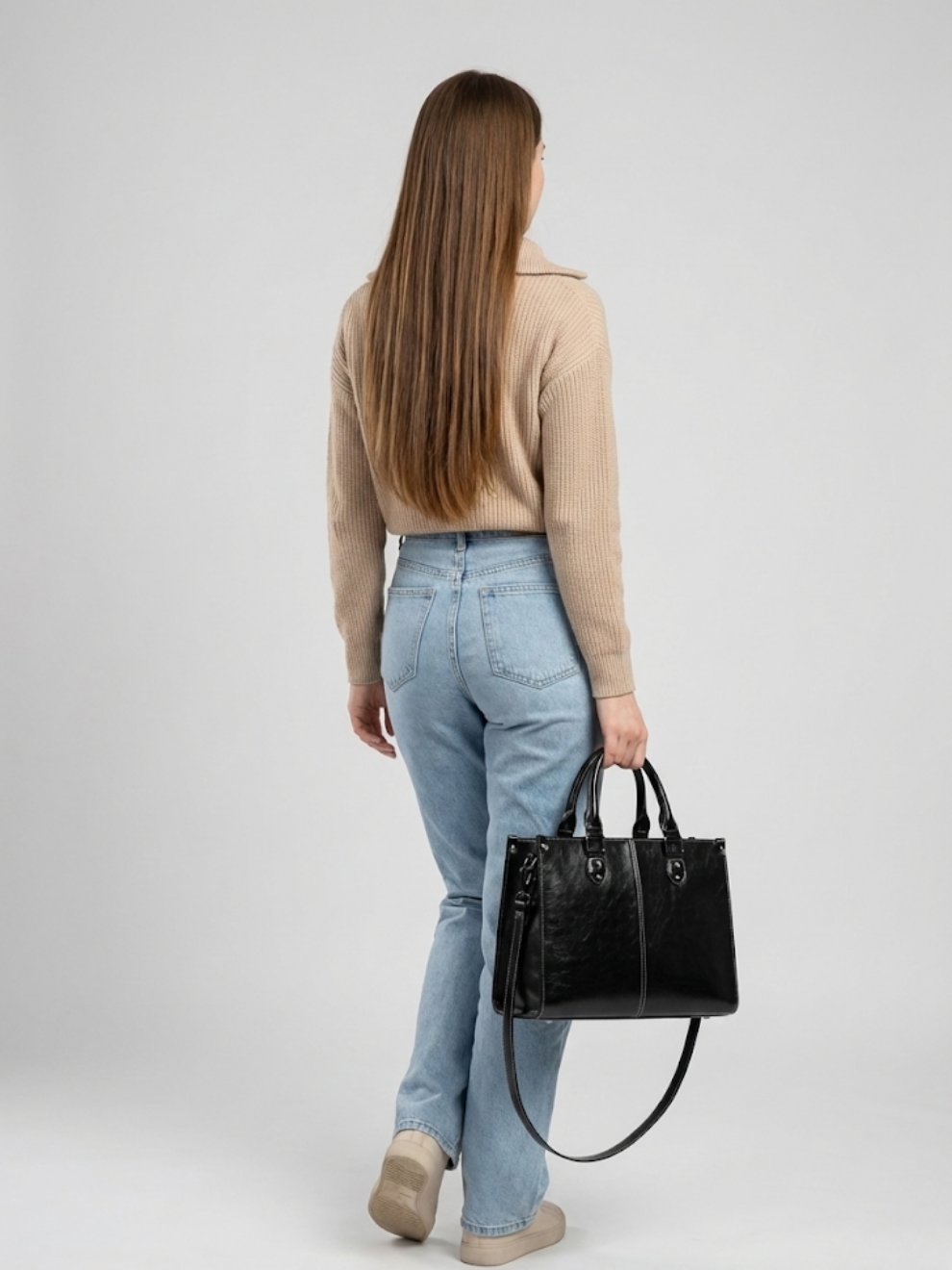 Stylish Black Women's Work Bag - Versatile and Professional Design