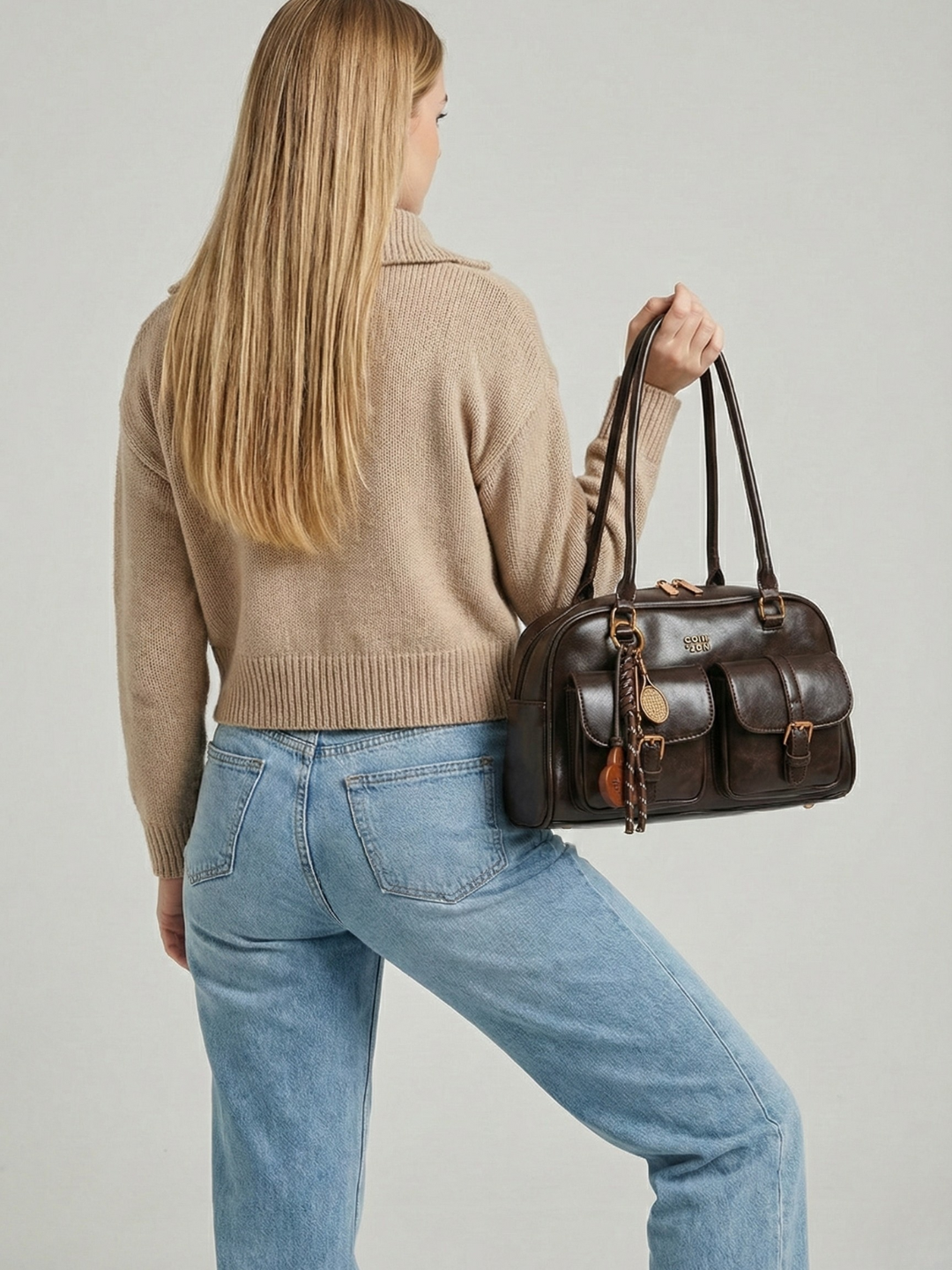 Women's Multi-Pocket Shoulder Bag - Stylish and Functional Design
