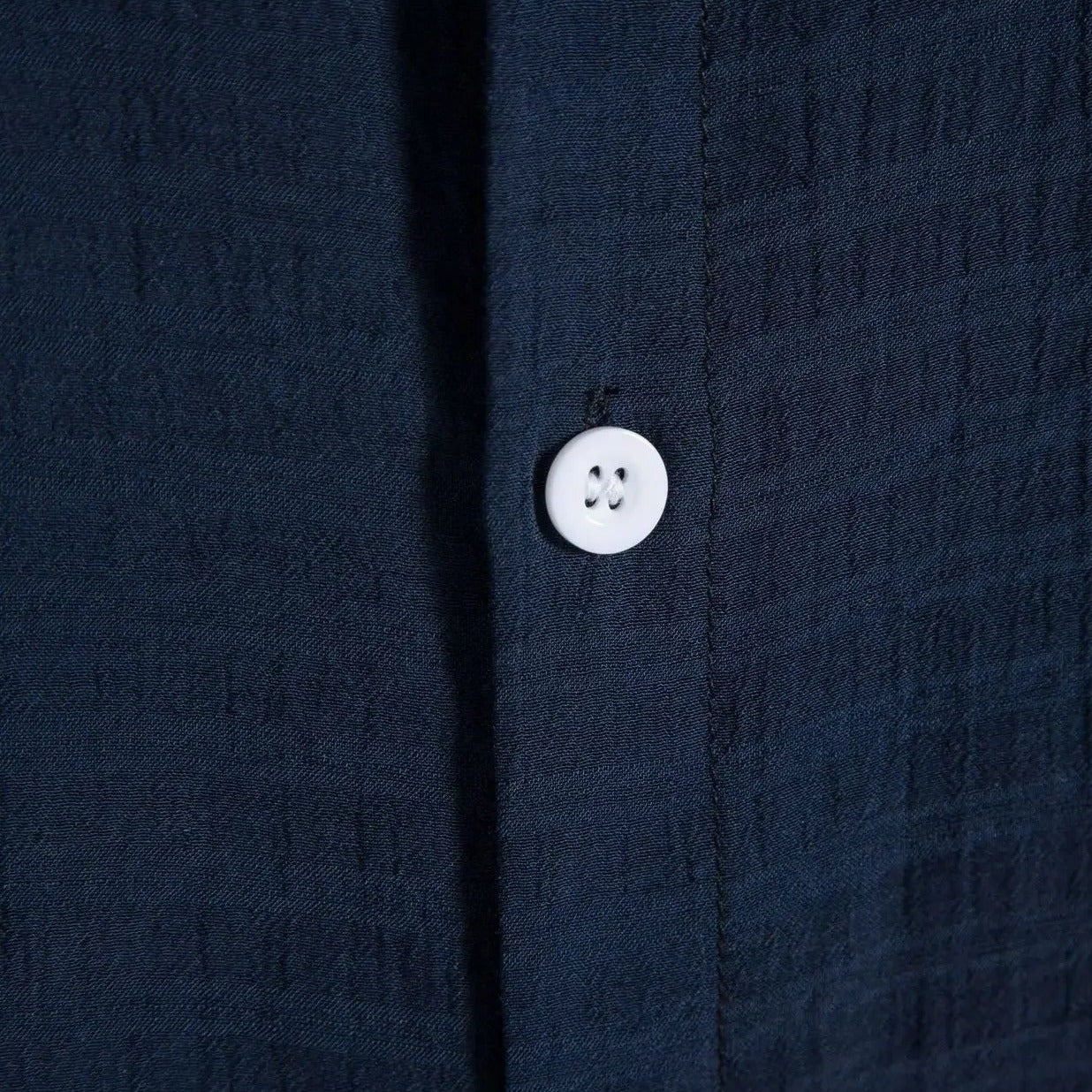 Men's Lightweight Summer Shirt for Casual Wear