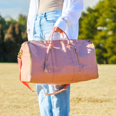 Stylish Travel Tote Bag | Chic and Functional Luggage for Women