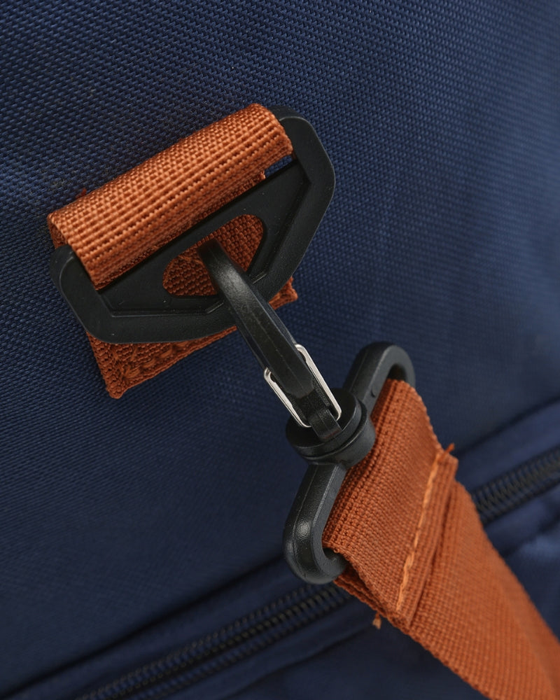 Men's Stylish Travel Duffle Bag for Weekend Getaways and Gym Use