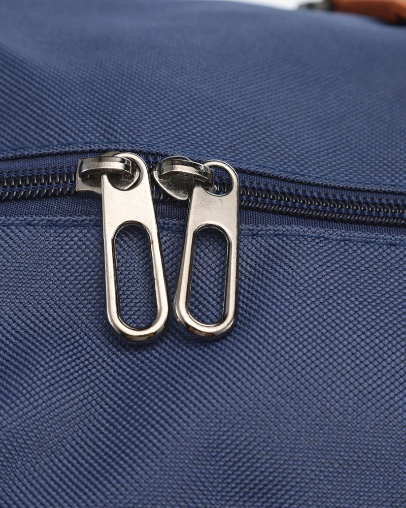 Men's Stylish Travel Duffle Bag for Weekend Getaways and Gym Use