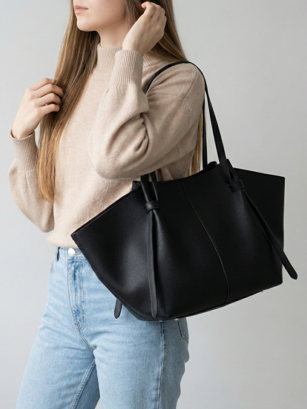 Spacious Leather Tote Bag for Office Use | Stylish Work Handbag