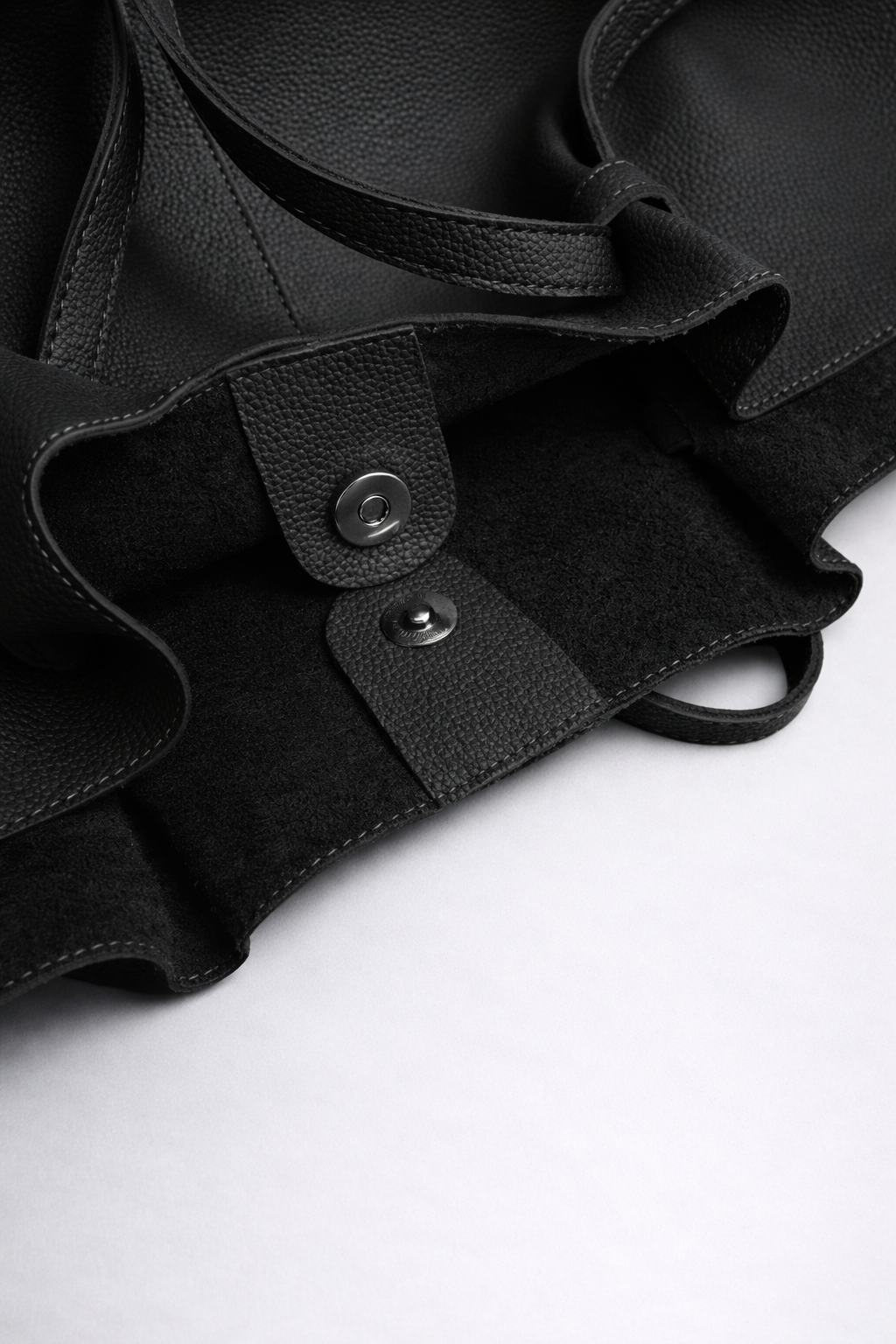 Spacious Leather Tote Bag for Office Use | Stylish Work Handbag