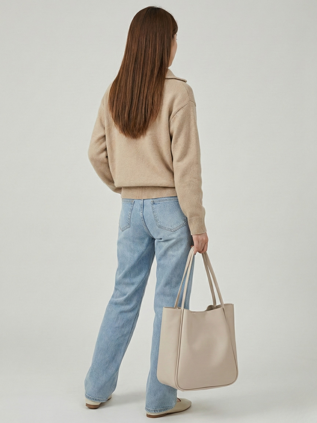 Spacious Vegan Leather Work Bag for Professionals - Stylish and Durable