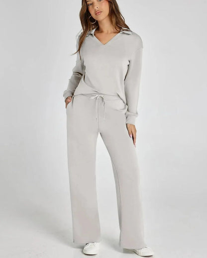 Women's Comfortable Two-Piece Outfit with Zip-Neck Top and Wide-Leg Pants
