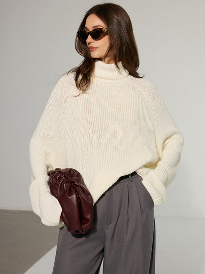 Vienna | Cream Jumper with Open Back and Wide Sleeves