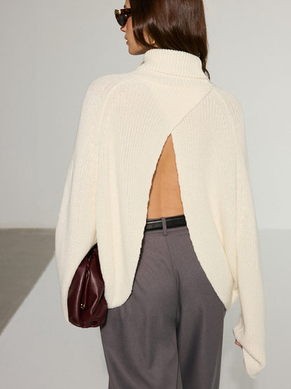 Vienna | Cream Jumper with Open Back and Wide Sleeves