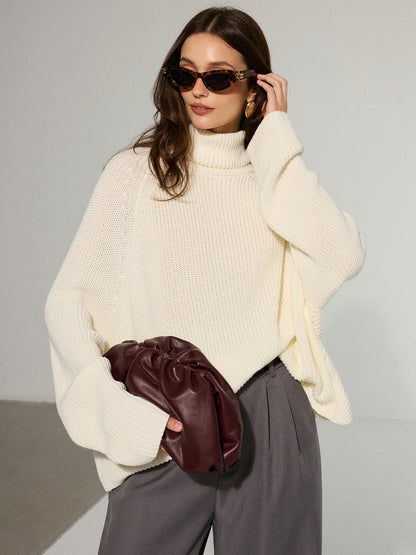 Vienna | Cream Jumper with Open Back and Wide Sleeves