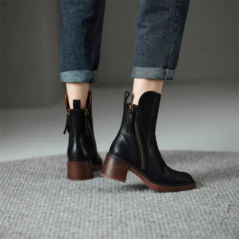 Stylish Women's Block Heel Zip-Up Ankle Boots with Side Zipper Detail
