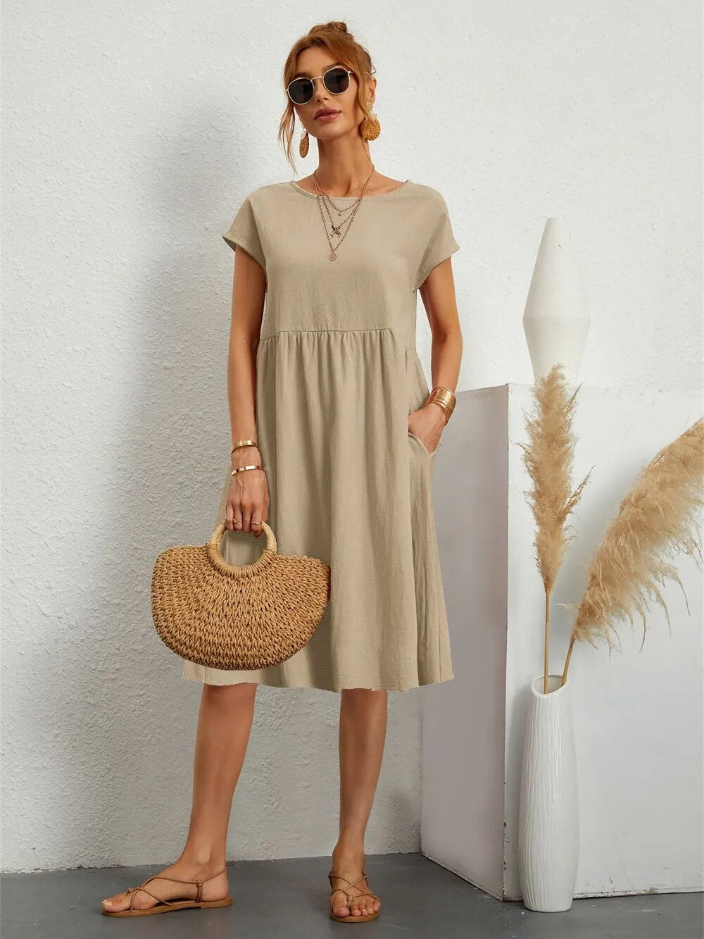 Ladies Casual Midi Dress with Round Neck and Short Sleeves with Pockets