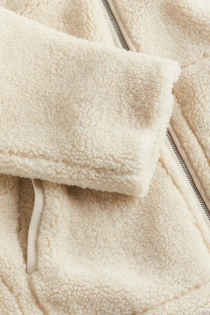 Cozy Women's Oversized Fleece Jacket with Zipper Closure and High Collar for Ultimate Warmth