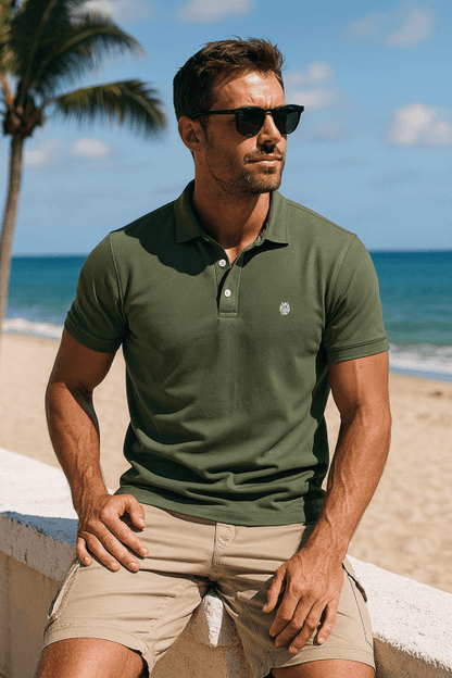 Men's Short Sleeve Polo with Contrast Collar and Emblem