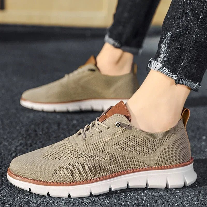 Men's Sneakers with Knitted Upper and Pull Tabs