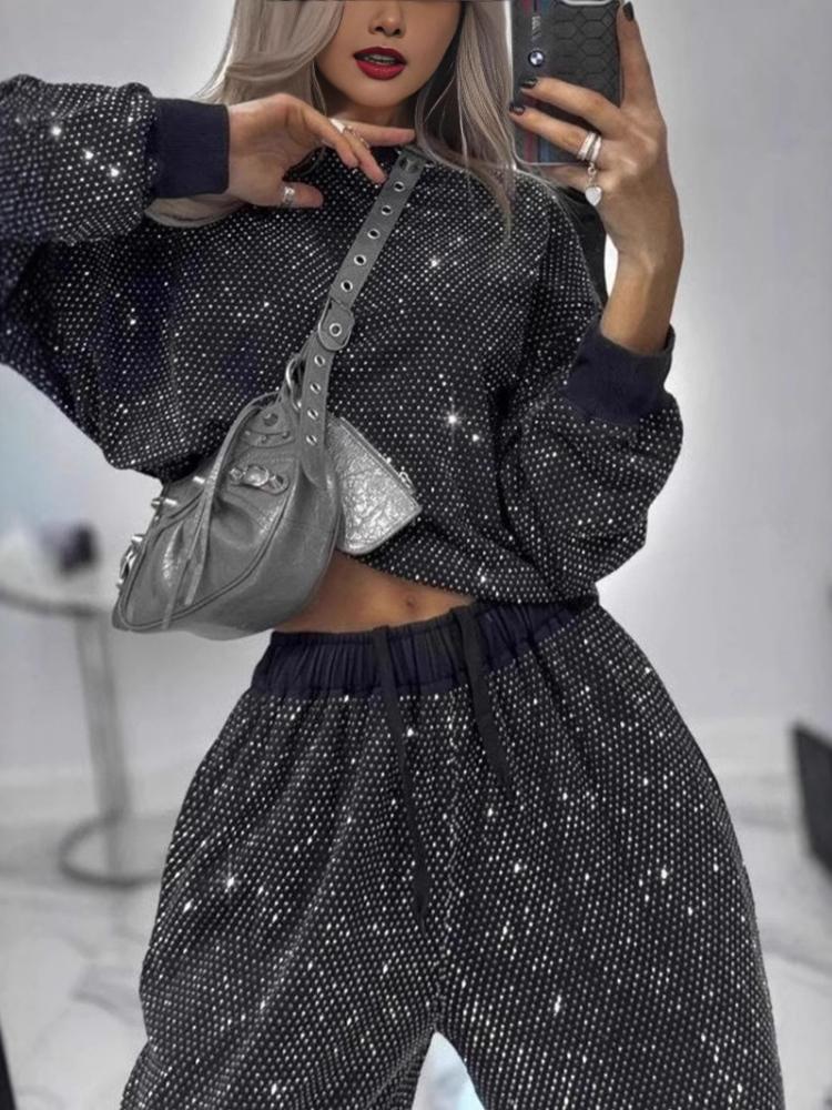 Laura - Two-Piece Set with Long Sequin Sleeves and Wide Legs with Drawstring